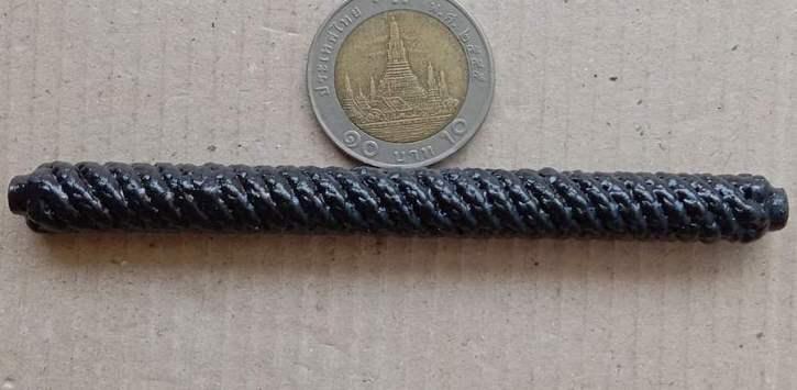 ตะกรุดโสฬสมงคลจารมือแบบโบราณ ลงรักดำ ลงน้ำมันว่านมงคล รุ่นทองแดง พระอาจารย์แว่น วัดสพานสูง