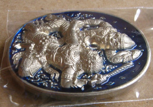  เหรียญหนุมาน รุ่นชินบัญชร หลวงพ่อฟู วัดบางสมัคร ฉะเชิงเทรา ปี2558เลข27 เนื้อเงินเยอรมันลงยา+กล่อง