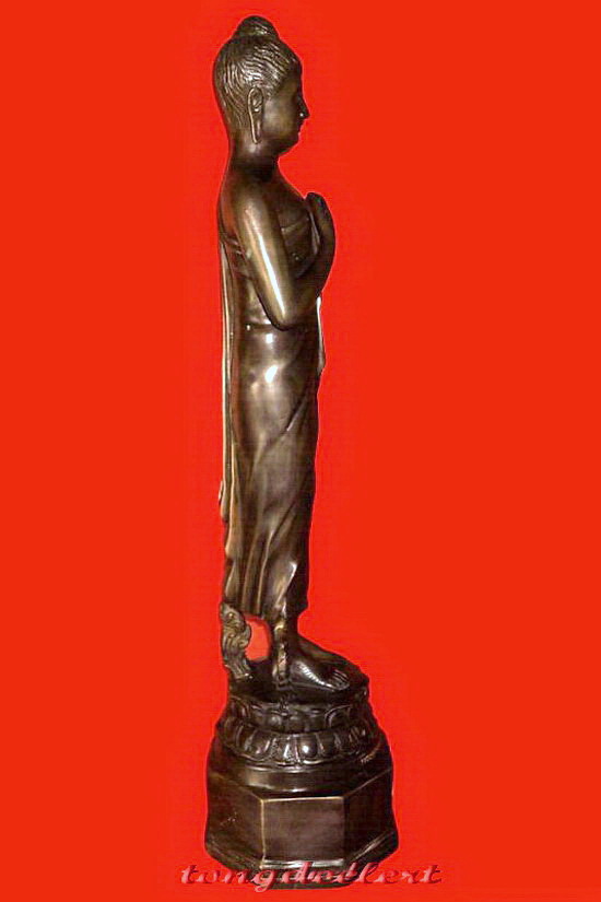 พระพุทธมงคลวิมลบูรพาโสภิต พระพุทธรูปคู่เมือง จ.สระแก้ว ฉลองพุทธชยันตี 2,600 ปี ขนาดใหญ่ สวยมากค่ะ