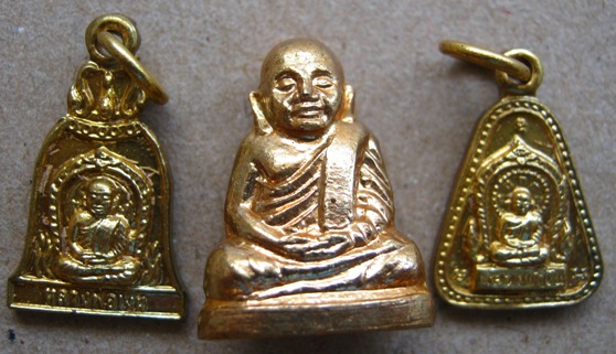 3องค์ หลวงพ่อเงิน วัดท้ายน้ำ จ พิจิตร ปี2529 รุ่น"๙๙ ดาวตรีคูณ"พระดี พิธีใหญ่ พร้อมกล่องเดิม