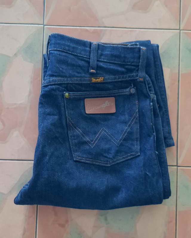 กางเกงยีนส์ชาย Wrangler เอว 32 ยาว 38 Made in Mexico of US Fabric