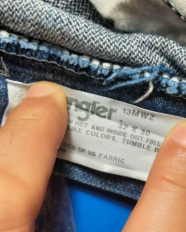 กางเกงยีนส์ชาย Wrangler เอว 32 ยาว 38 Made in Mexico of US Fabric