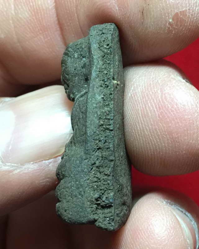 พระหลวงปู่ทวด สภาพสวย ๆ มีหน้ามีตา ไม่ทราบที่และปีสร้าง