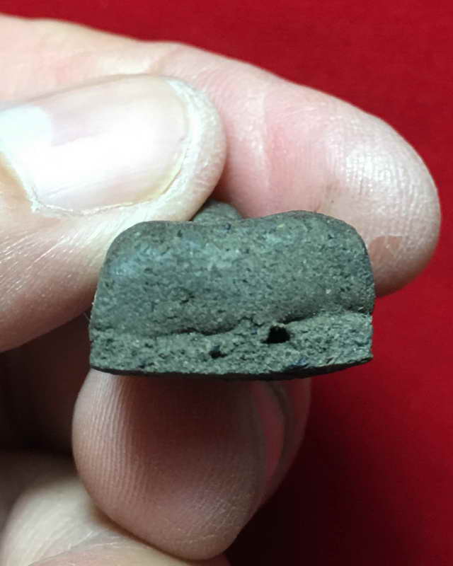 พระหลวงปู่ทวด สภาพสวย ๆ มีหน้ามีตา ไม่ทราบที่และปีสร้าง