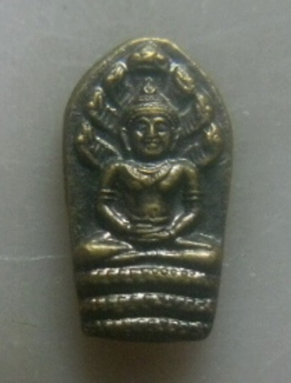 **เบา​ๆ​**พระปรกใบมะขาม มหาโชค มหาชัย หลวงพ่อพยุง สุนทโร วัดบัลลังก์ จ.สุพรรณบุรี ปี ๒๕๔๐**สวยๆ