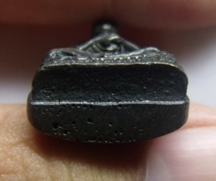 **เบา​ๆ​**รูปเหมือนสมเด็จโต พิมพ์เตารีด เนื้อโลหะผสม วัดเสมียนนารี กรุงเทพฯ**เชิญชมครับ