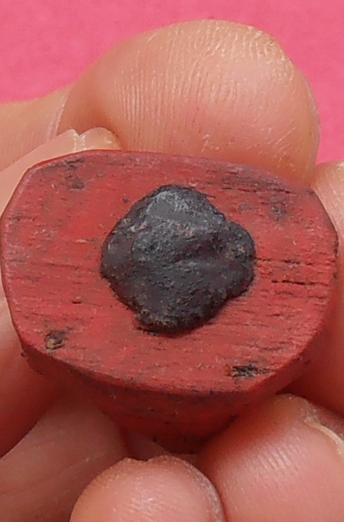 หนุมานไม้แกะ ลงสี อุดผงใต้ฐาน