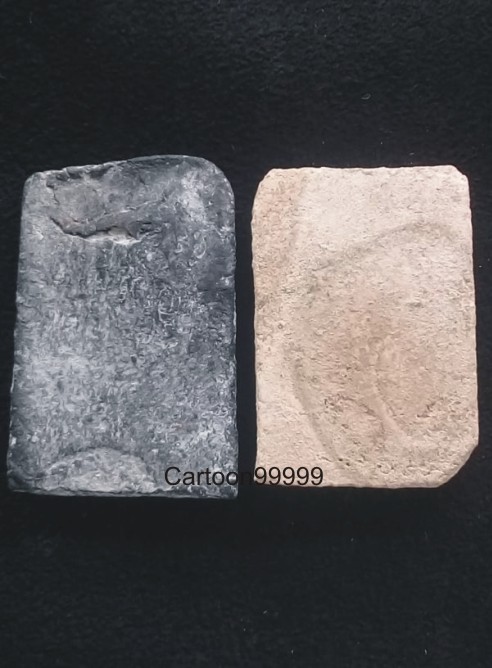 แพ็คคู่ ๒ องค์ครับ สมเด็จรัศมี กรุวัดคลองขอม สุพรรณบุรีครับ หลวงปู่ศุข วัดปากคลองมะขามเฒ่าเสกครับ