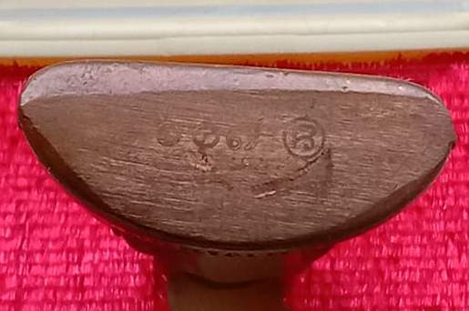 รูปเหมือนปั้ม พ่อท่านเอื้อม วัดบางเนียน จ นครศรีธรรมราช  ปี2554 รุ่นแซยิด 107 ปี หมายเลข607+กล่อง