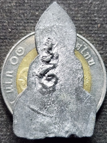 วัดไก่เตี้ย จ.สุพรรณบุรี พระพิมพ์หลวงพ่อเณร หลวงตาจวน  เนื้อตะกั่วหลังยันต์