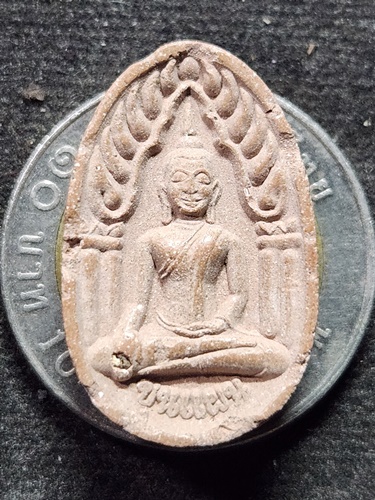 วัดแค สุพรรณบุรี  พระขุนแผนไข่ผ่าซีก หลังยันต์