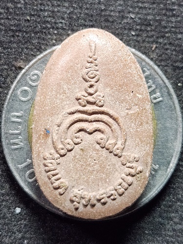 วัดแค สุพรรณบุรี  พระขุนแผนไข่ผ่าซีก หลังยันต์