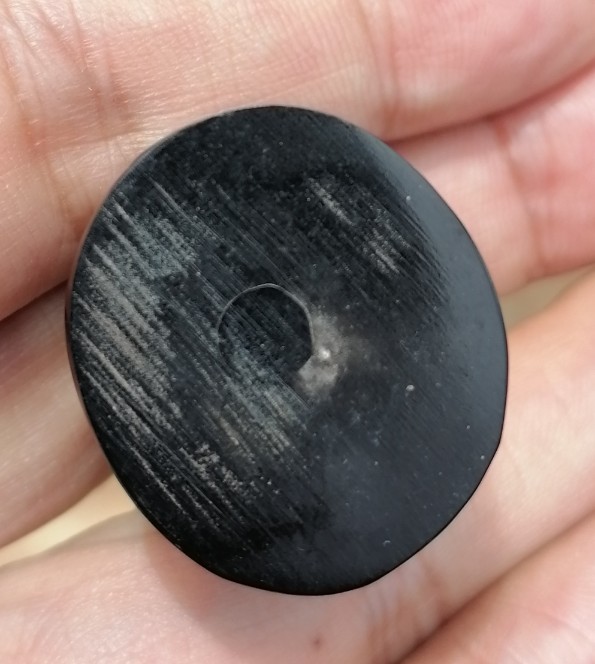 เสือหลวงพ่อเปิ่น รุ่นไตรมาส 44 เนื้อเขาควายแกะ อุดกริ่ง วัดบางพระ จ.นครปฐม ปี 2544 เคาะเดียว