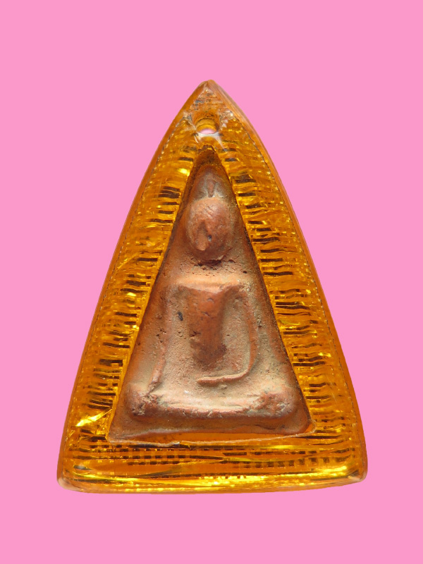 นางพญาเนื้อดิน เลี่ยม เก่า