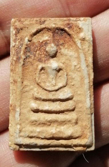 สมเด็จบางขุนพรหมแช่น้ำมนต์​ พิมพ์ใหญ่พระประธาน วัดบางขุนพรหม​ พร้อมกล่องเดิม ปี 2547 เคาะเดียว