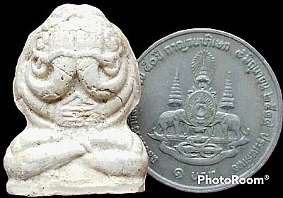 *ปิดตาอุตตโม ยันต์ยุ่ง วัดหนองกาน้ำ ชลบุรี เนื้อขาว หลวงตาบางสร้าง หลวงปู่ทิม อิสริโกเสก ปี๒๕๑๕*