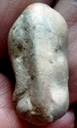 *ปิดตา หลวงปู่จันทร์ วัดบ้านยาง ราชบุรี เนื้อดินขุยปู*