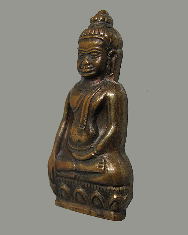 พระหูยาน หลัง จปร รุ่นปืนแตก วัดราชบพิธ กทม.ปี ๒๕๑๓ เนื้อนวโลหะ