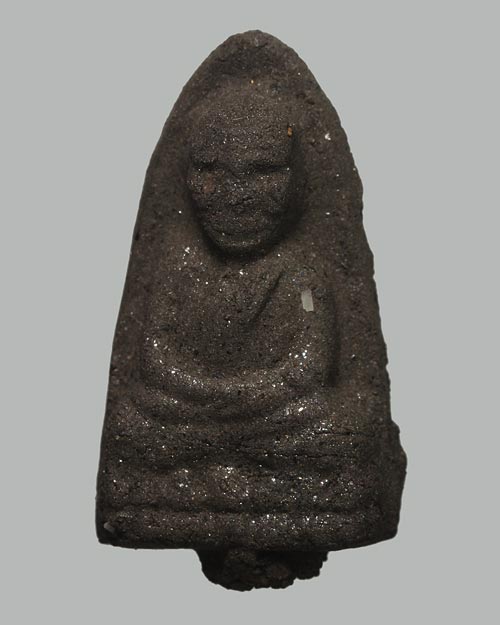 หลวงปู่ทวด กดมือ เนื้อดำ วัดวิสุทธิยาราม(ศาลาบางปู) จังหวัดนครศรีธรรมราช พ.ศ.๒๕๕๑