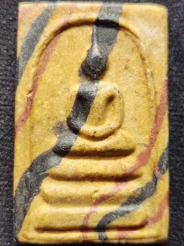 วัดไผ่โรงวัว สุพรรณบุรี พระสมเด็จ หลวงพ่อขอม เนื้อลาย สายรุ้ง ผงน้ำมัน ปี 2505 หนังสือ2แถว