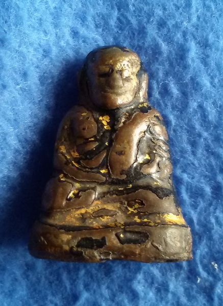 รูปหล่อ หลวงพ่อเงิน วัดบางคลาน จ. พิจิตร จุ่มรัก ปิดทอง