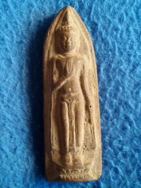 พระร่วงยืน หลวงพ่อกวย วัดโฆษิตาราม จ. ชัยนาท เนื้อดิน