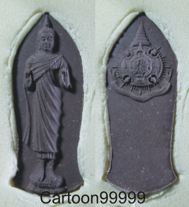  พระพุทธนราวันตนบพิต ปี ๔๒ ครับ ๖ รอบ ในหลวงครับ พิธีใหญ่ มวลสารสุดยอดครับ กล่องเดิมครับผม 