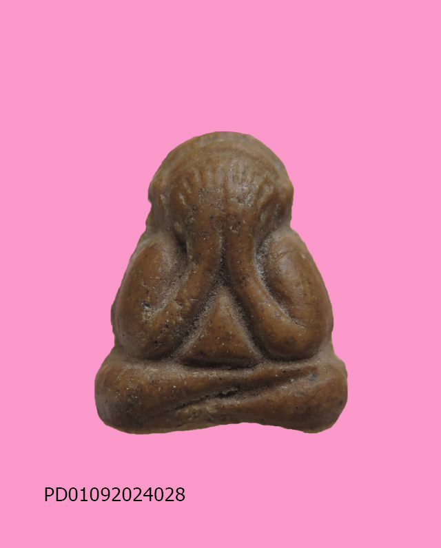 พระปิดตา เนื้อแก่น้ำมัน หลังยันต์