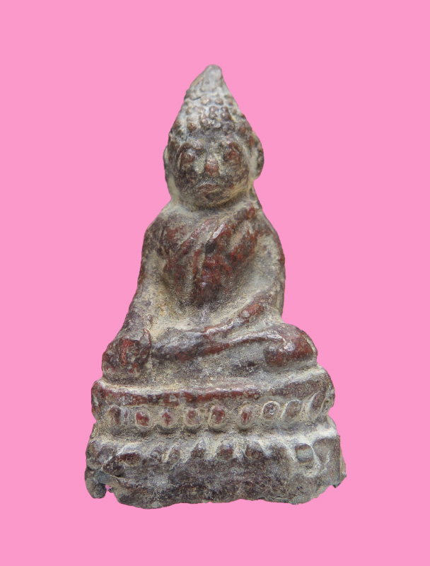 พระแก้บน เนื้อชินสนิมแดง องค์นี้แดงกล่ำ  ขนาดหน้าตัก 1.4 นิ้ว