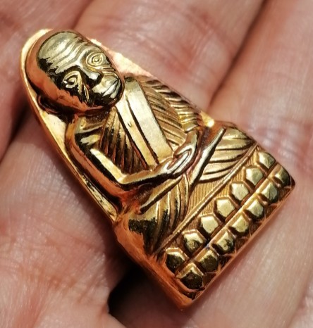 หลวงปู่ทวด วัดช้างให้ ปี 2508 พิมพ์หน้าวานร เนื้อกะไหล่ทอง จ.ปัตตานี เคาะเดียว(7)