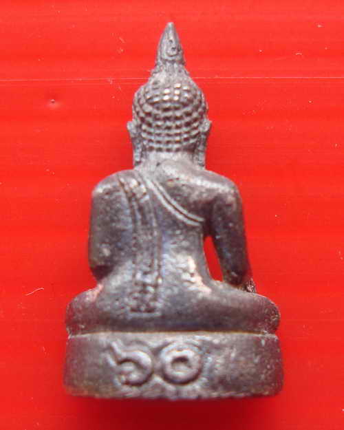 หลวงพ่อโต วัดท่าพระเจริญพรต อำเภอเก้าเลี้ยว จ.นครสวรรค์ องค์จิ๋ว