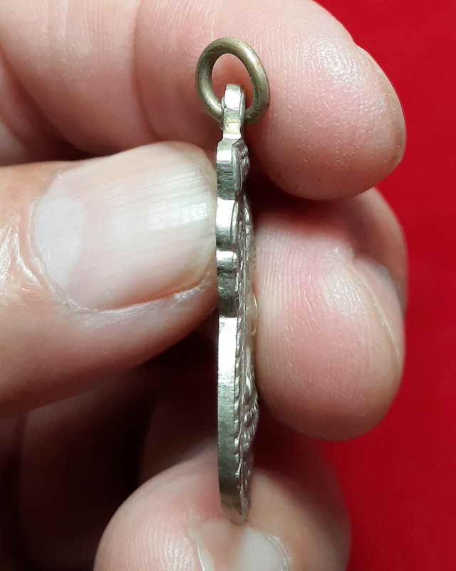 เหรียญหลวงพ่อแดง วัดทับนา จ.ชัยนาท ปี ๒๕๑๒ รุ่นแรก  หลวงพ่อกวย หลวงพ่อมุ่ย หลวงพ่อดัด ปลุกเสก 