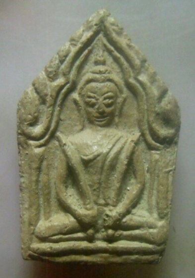 **เบา​ๆ​**พระขุนแผนถือดาบ 2 ข้าง เนื้อดิน เก่าๆ ไม่ทราบที**มหาเสน่ห์ เมตตามหานิยม 