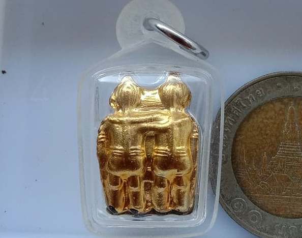 กัณหา-ชาลี หลวงปู่หลิว วัดไร่แตงทอง จ.นครปฐม ปี2536 เนื้อทองแดงกะไหล่ทอง พิมพ์กำไลตรง เลี่ยมกันน้ำพร