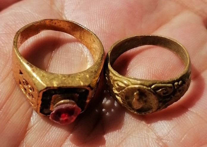 ไม่ทราบที่ ​เคาะเดียว   