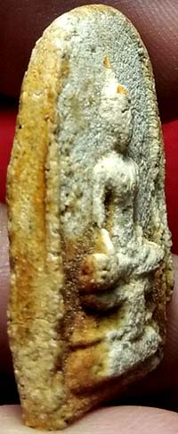 *พระประธาน พิมพ์เล็บมือ เนื้อผง*