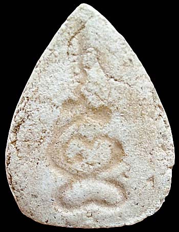 *พระผง หลวงปู่เหรียญ วัดหนองบัว กาญจนบุรี ปี๒๔๙๗ พิมพ์กลีบบัวสมาธิซุ้มเรือนแก้ว*