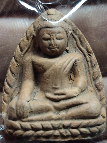 วัดบางกระทิง จ.อยุธยา พระหลวงพ่อโต  สร้างย้อนยุค