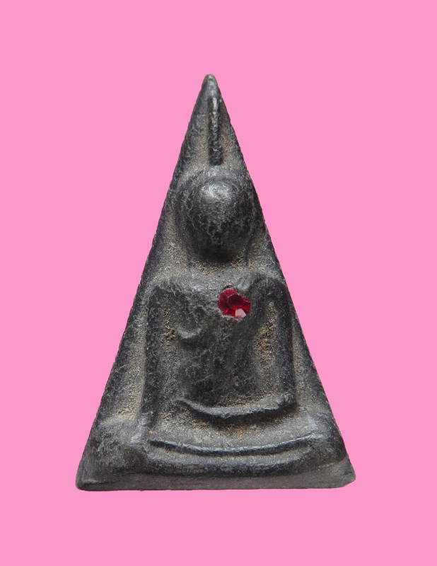 นางพญาเงินล้าน ฝังพลอยแดง วัดพรหมรังษี ปี 21