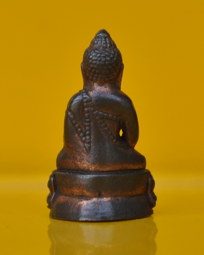 พระชัยวัฒน์นเรศวรเพชรกลับ 