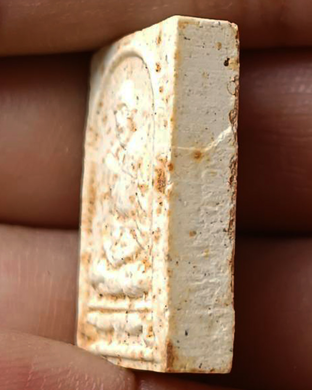 1.พระเนื้อผง 100 ปี หลวงพ่อแช่ม วัดนวลนรดิศ ภาษีเจริญ กรุงเทพฯ ปี 2534 พร้อมกล่องเดิม