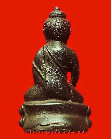 พระกริ่งใหญ่ วัดถ้ำเขาน้อย จ.กาญจนบุรี รุ่นแรก ปี 2519 เนื้อนวโลหะ พิธีใหญ่ค่ะ