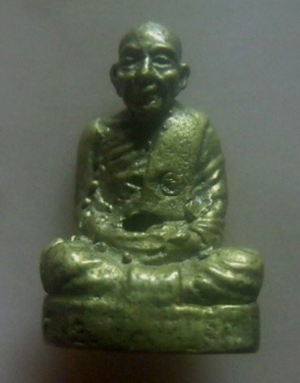 **เบาๆ**รูปหล่ออุดกริ่ง หลวงพ่อแช่ม วัดดอนสะท้อน อ.สวี จ.ชุมพร**ตอกโค้ด 