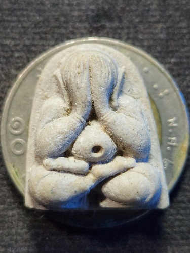  วัดเนินตามาก จ.ชลบุรี พระปิดตา หลวงพ่อม่น ธมฺมจินโน หลังยันต์