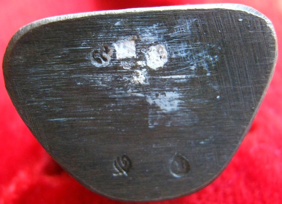 รูปหล่อโบราณ หลวงปู่เมียน วัดบ้านจะเนียง จ.บุรีรัมย์ ปี2558หมายเลข923 เนื้อนวโลหะ พร้อมกล่องเดิม 