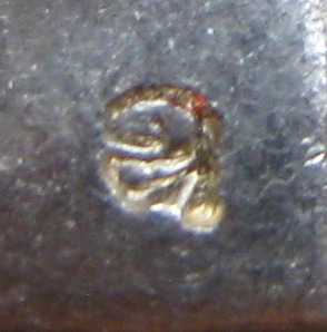 รูปเหมือนปั๊ม รุ่นแรก หลวงพ่อหวล วัดนิคมวชิราราม จ.เพชรบุรี ปี2552 เนื้ออัลปาก้า มีโค๊ต พร้อมกล่อง