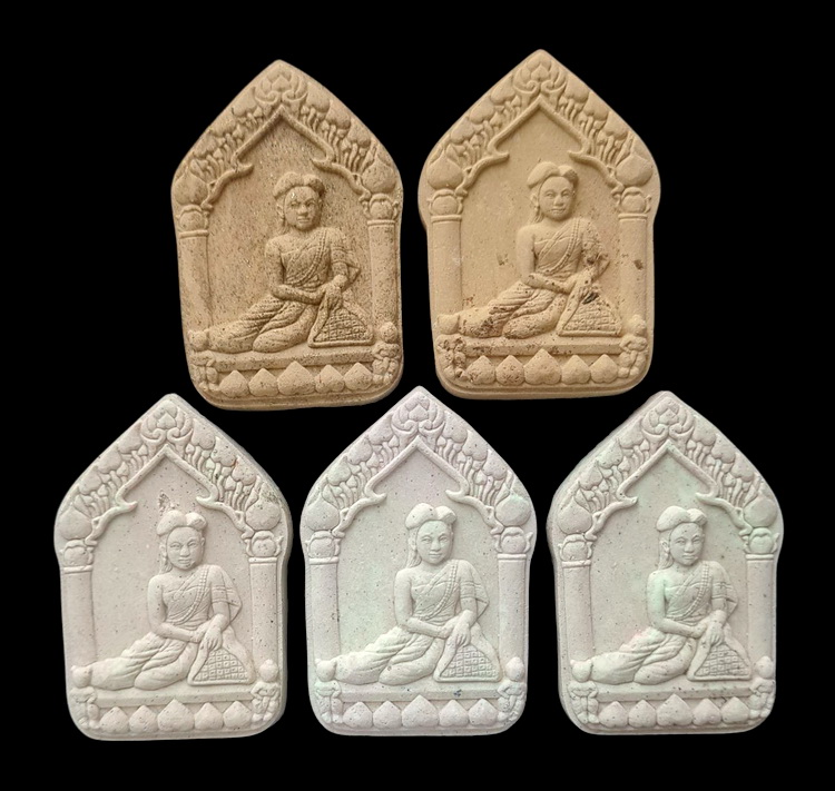 เคาะแรกแดง..แม่พิมพ์รุ่นแรก๖๕...รวม ๕ องค์ กล่องเดิม...ลป.อุดมทรัพย์ วัดเวฬุวันธรรมวิหาร จ.ศรีสะเกษ 