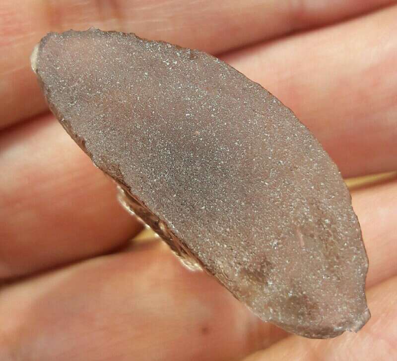 พระแก้วมรกต เนื้อแก้วใส วัดโปรดเกศ จ.นนทบุรี ปี​ 2500 ขนาด สูง 4.5 ซม.ฐานกว้าง 3.5 ซม.เคาะเดียว