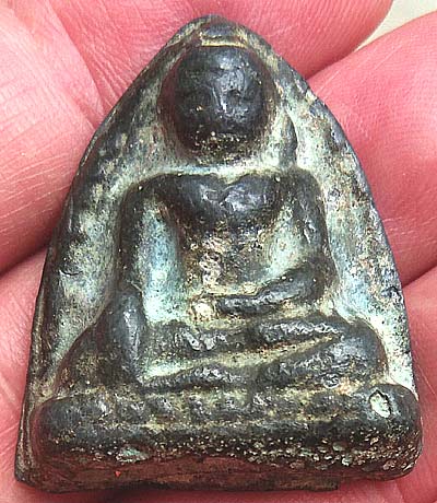 *หลวงพ่อโต เนื้อชิน*