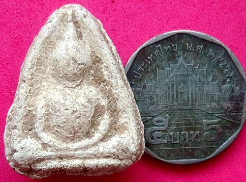 *พระผงกรุวัดใหม่ปากบาง อยุธยา กลีบบัวอกนูน*